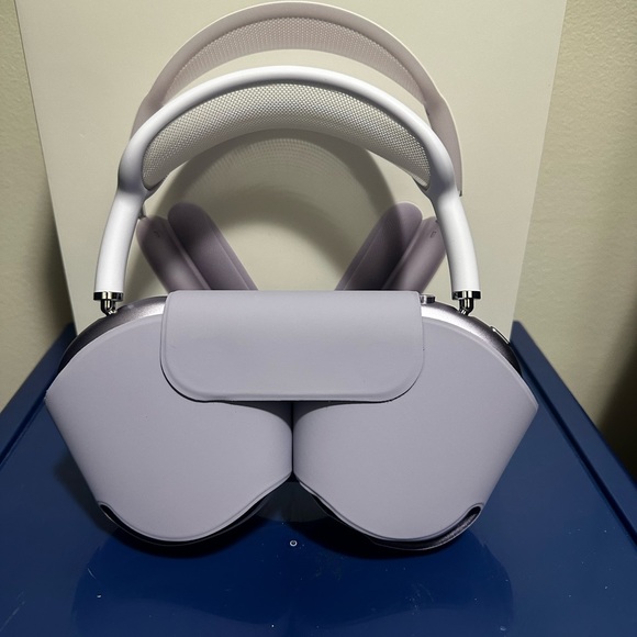 Apple Other - AirPod max purple
